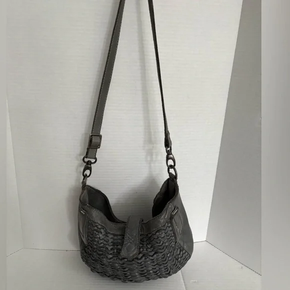 Sundance- Gray Woven Leather Handbag - Picture 6 of 7
